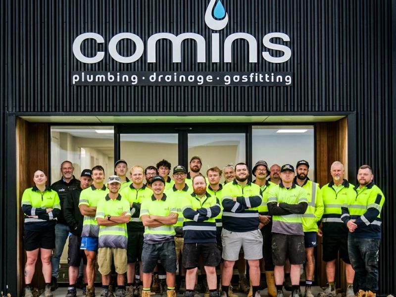 Comins team 